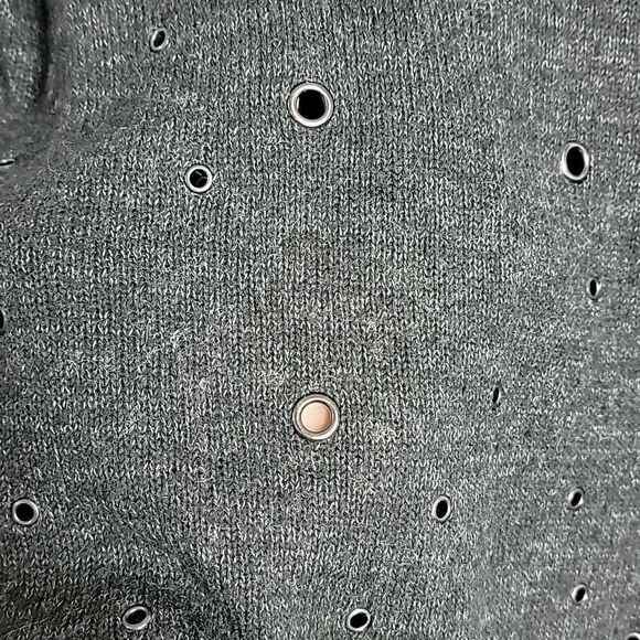 🖤 5/$20 🖤 EXPRESS.. gray sweater.. - Picture 10 of 14